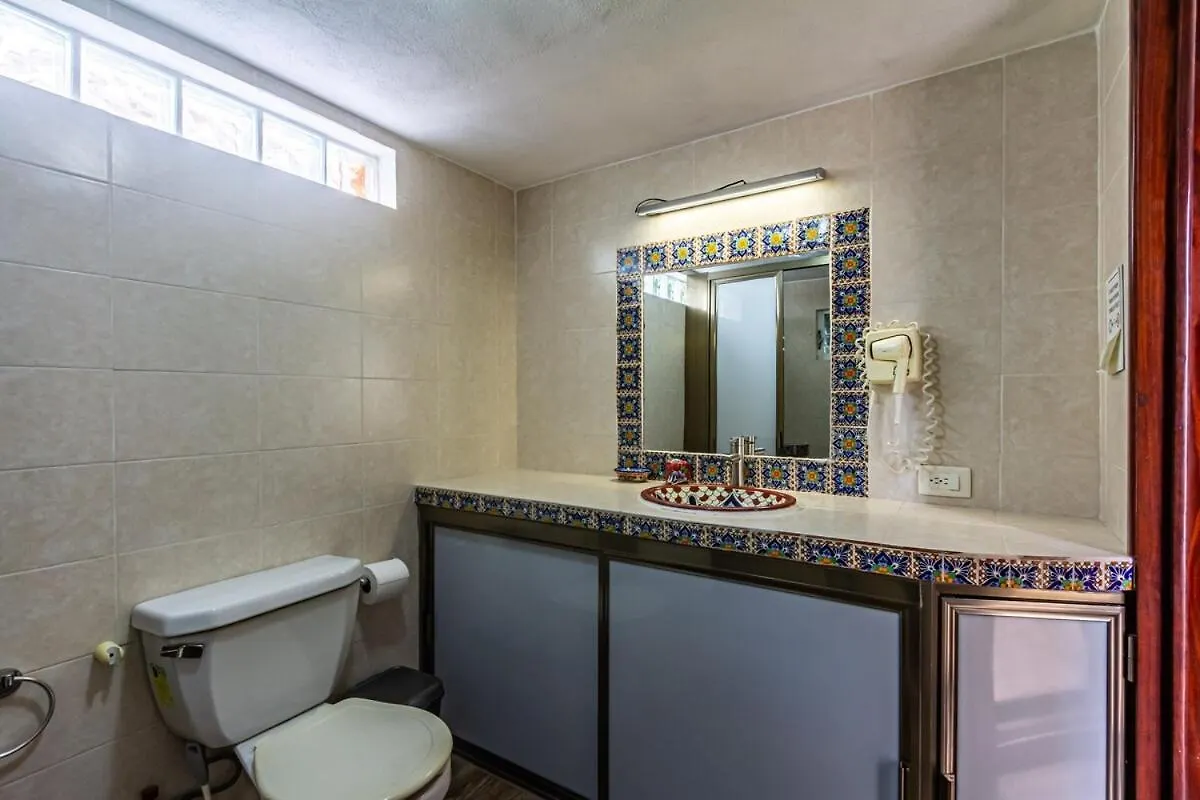Live Like A Local, Rooftop Studio In Central Playa Playa del Carmen