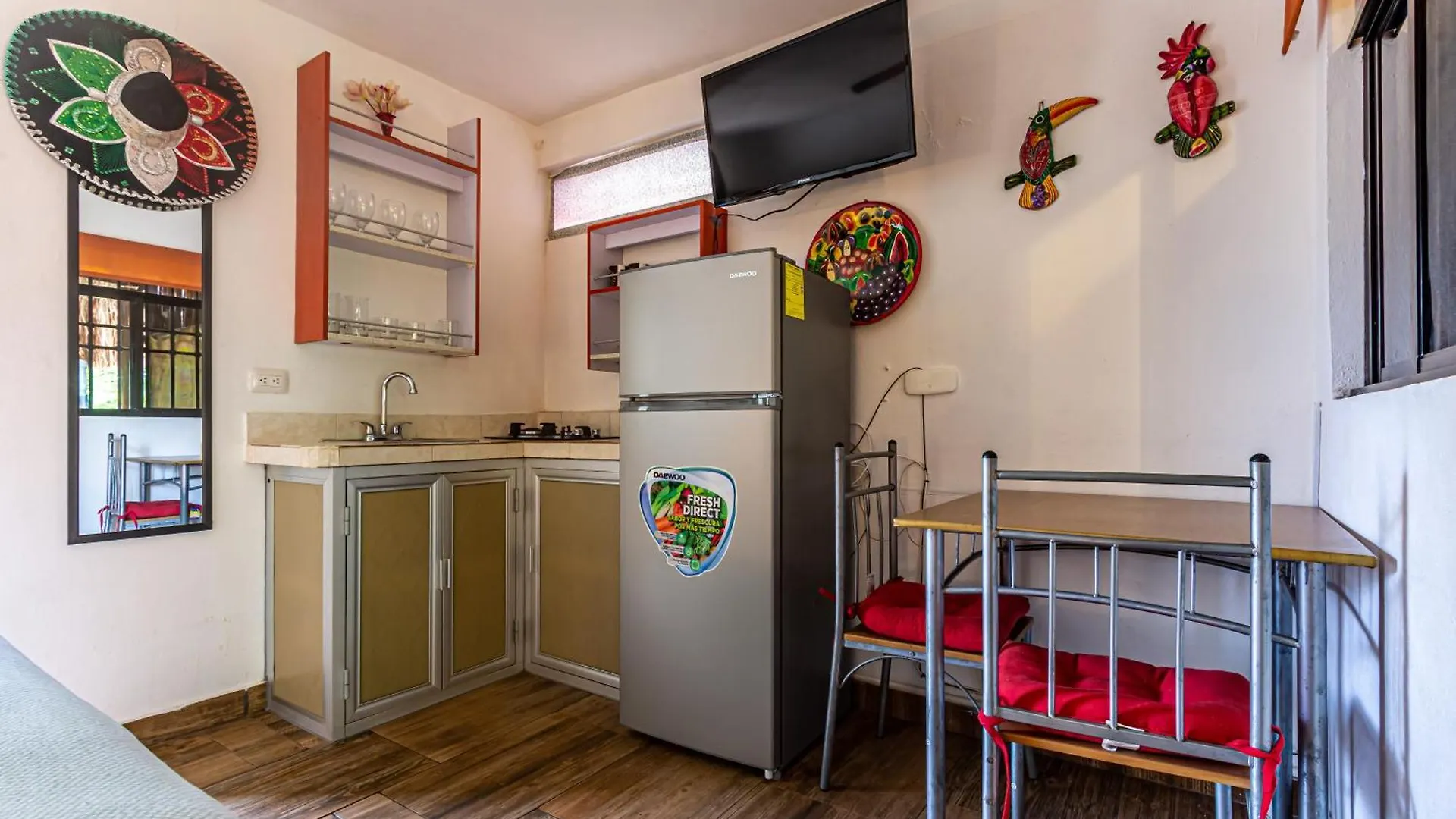 Live Like A Local, Rooftop Studio In Central Playa Playa del Carmen